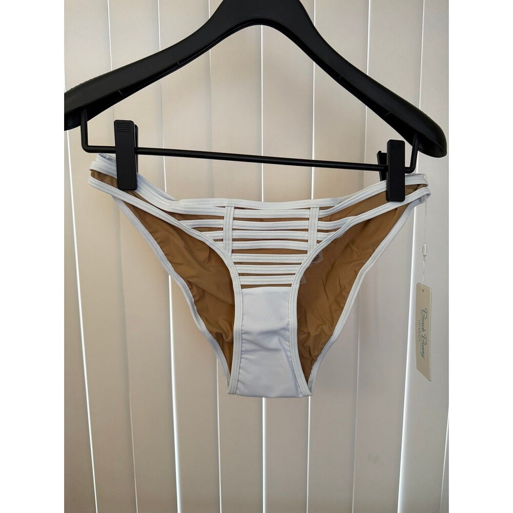 NWT Beach Bunny Hard Summer Skimpy White Swimwear Bottom Size women Size 2XL